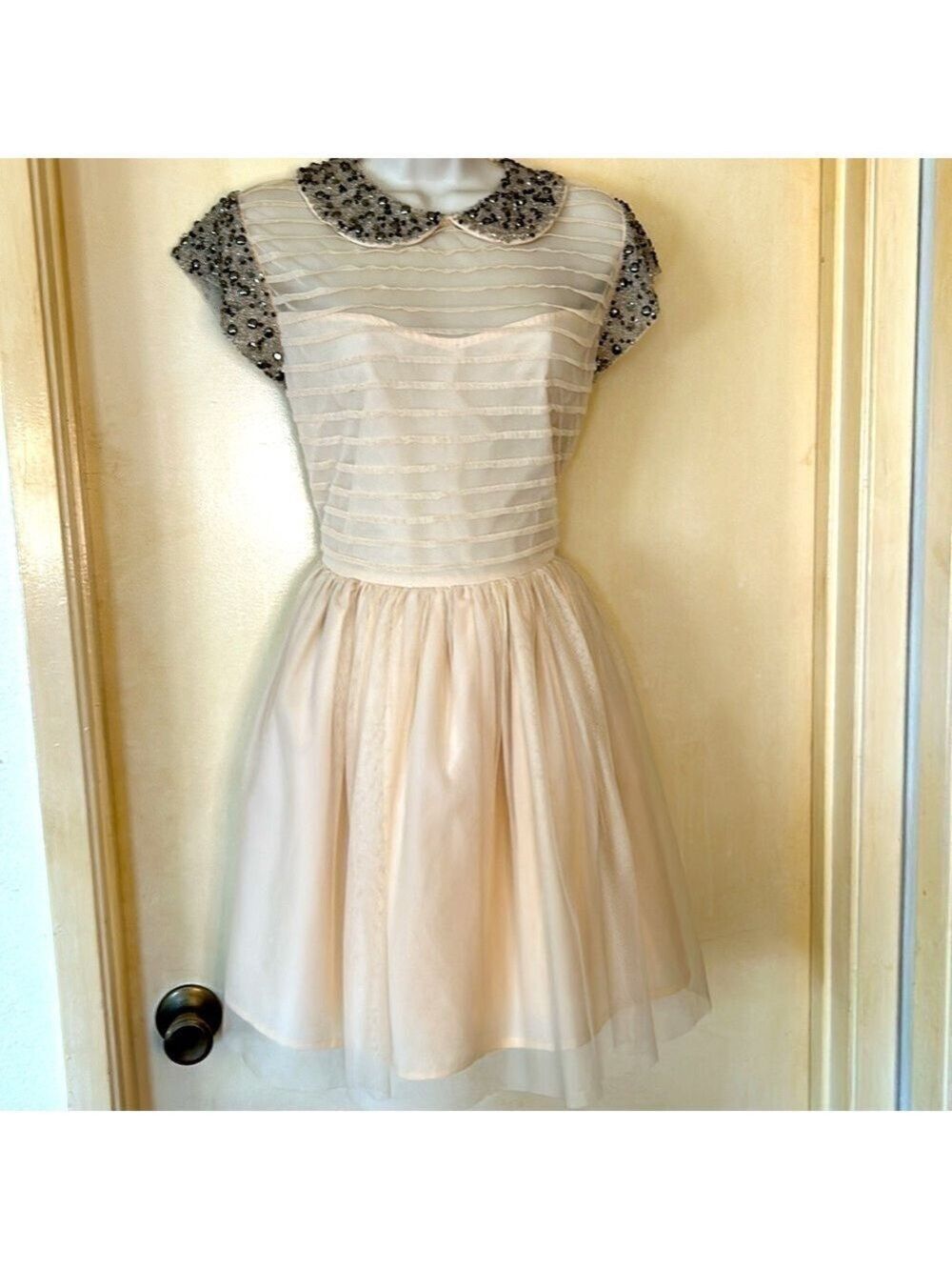 ASOS champagne/peach prom dress with tulle and bead embellishment size 4